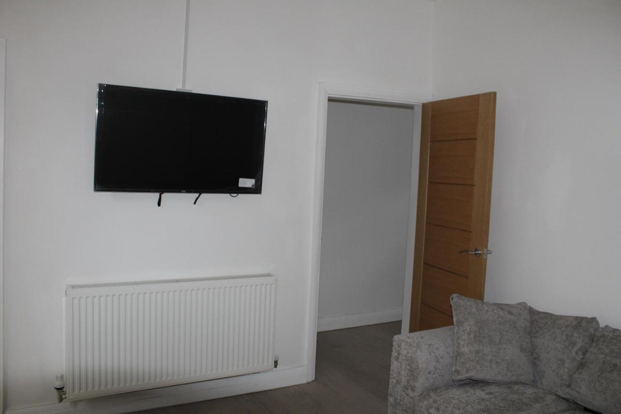 Beautiful, Spacious, Old Trafford Home 맨체스터 외부 사진
