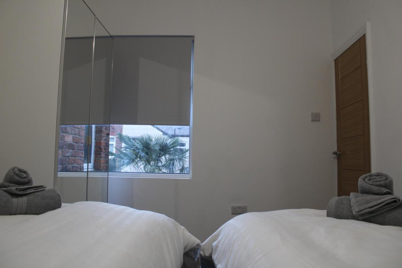 Beautiful, Spacious, Old Trafford Home 맨체스터 외부 사진