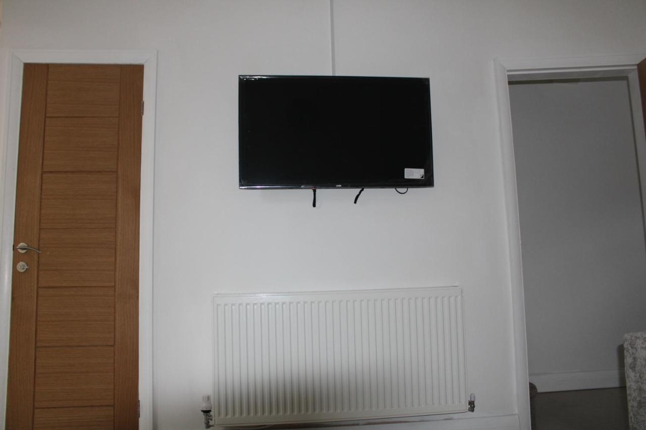 Beautiful, Spacious, Old Trafford Home 맨체스터 외부 사진